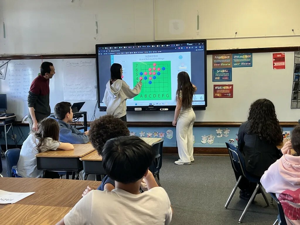 Chicago Elementary School Expands Go Program