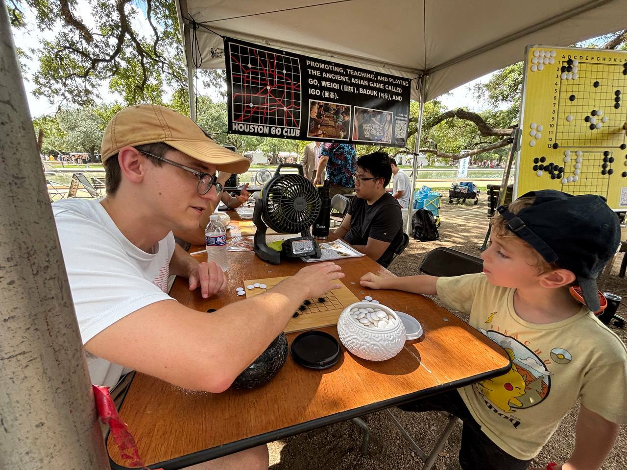 Houston Go Club Introduces Festivalgoers to Go
